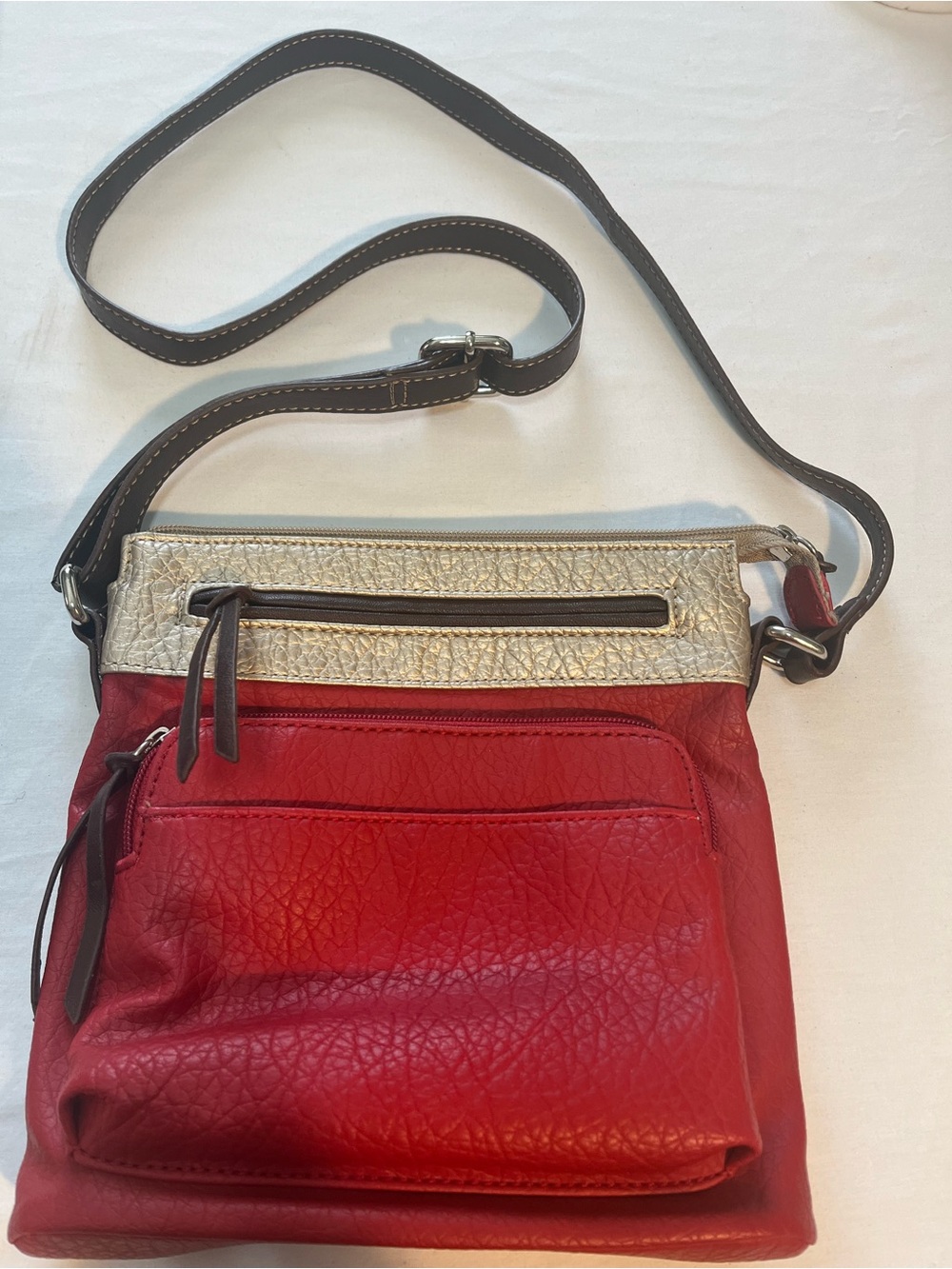 Kelly & Katie Red and Silver Crossbody with Front Pocket